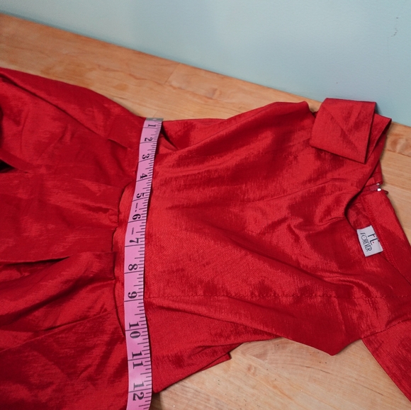 Flowy Red Dress with Bow Ribbon - Picture 3 of 5